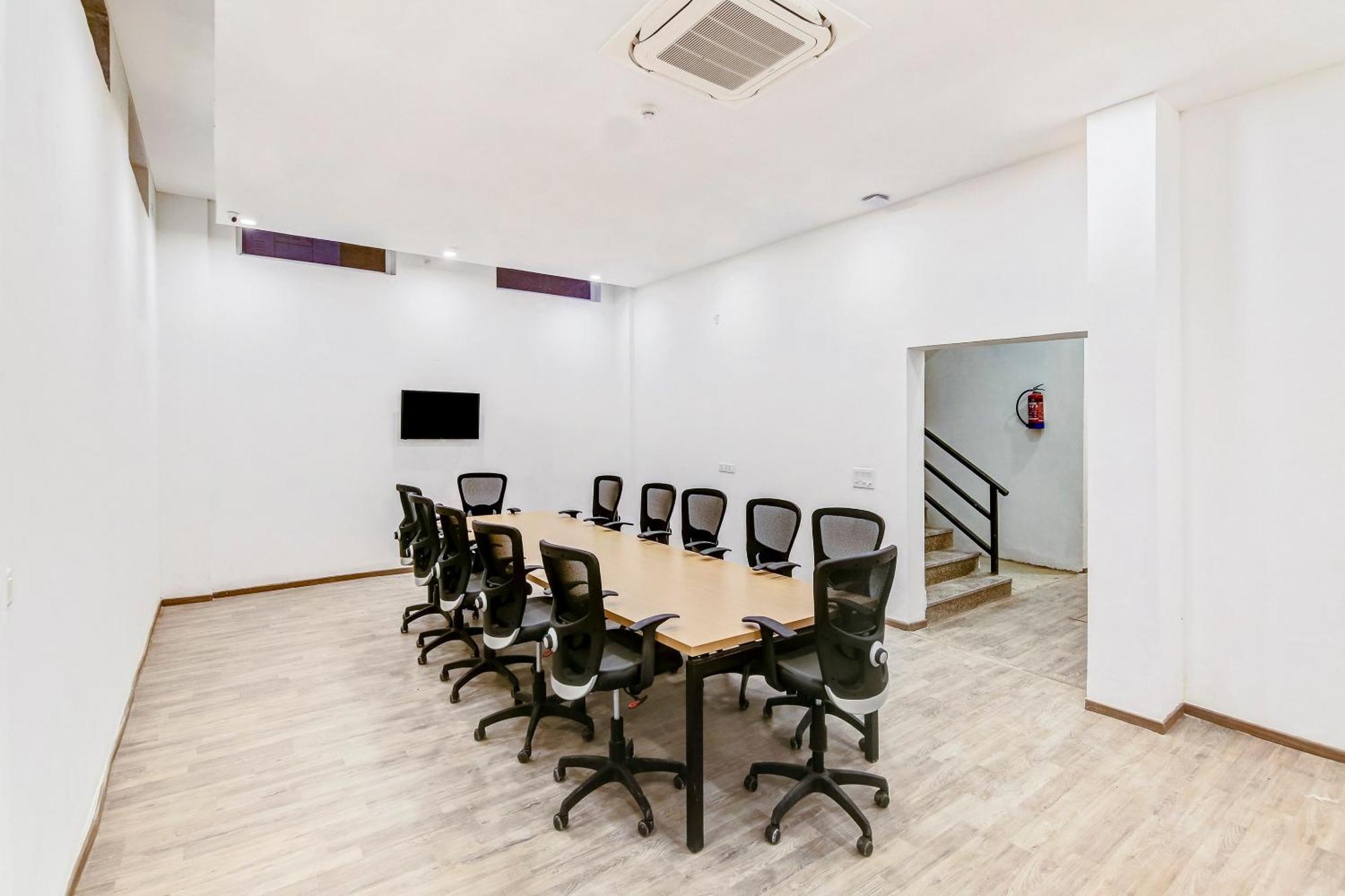Townhouse Knowledge Park ||| Near Sharda University Велика Нойда Екстер'єр фото