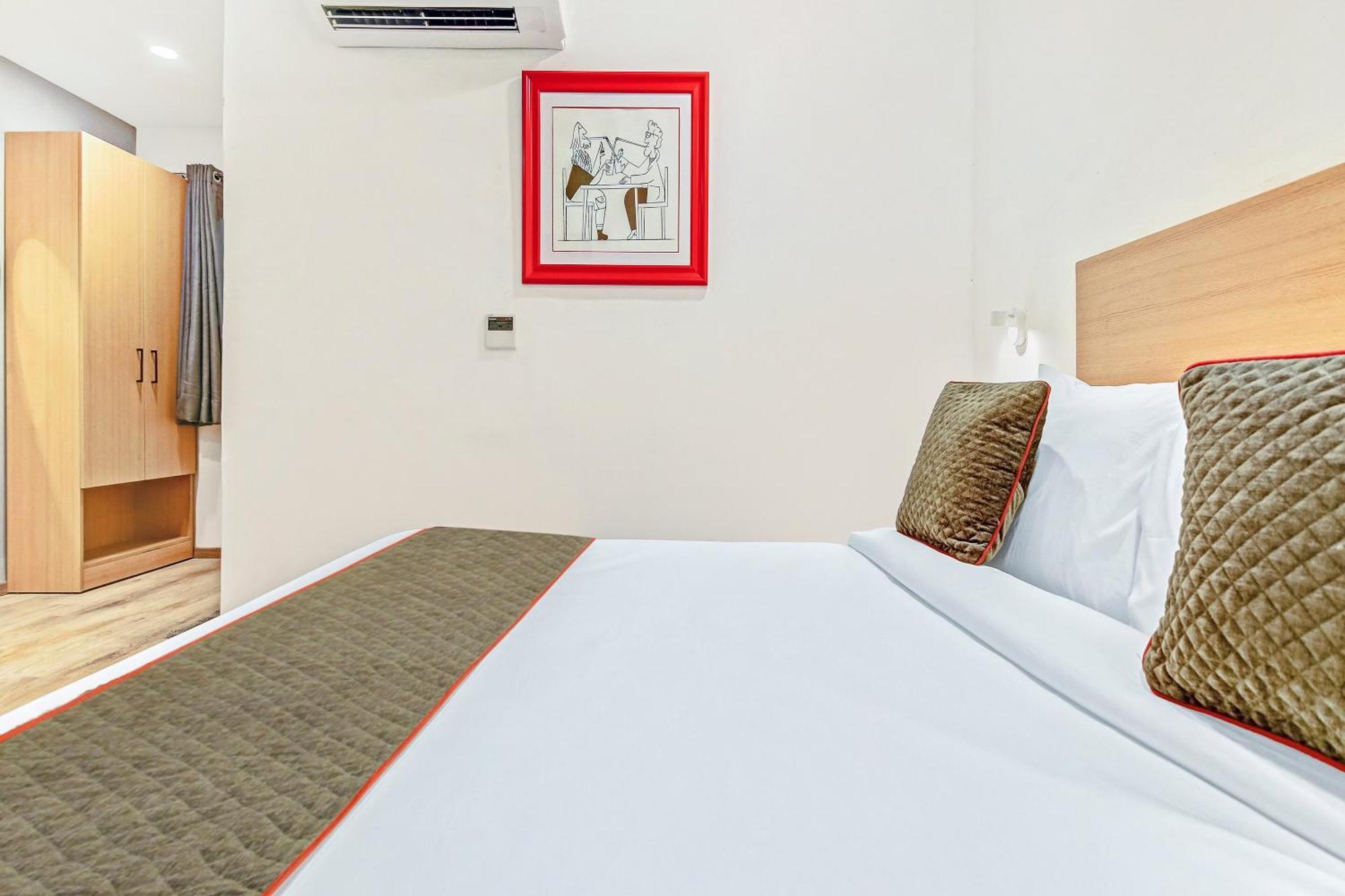 Townhouse Knowledge Park ||| Near Sharda University Велика Нойда Екстер'єр фото