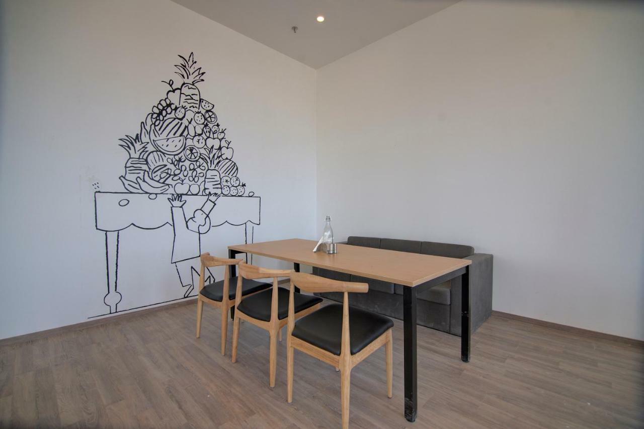 Townhouse Knowledge Park ||| Near Sharda University Велика Нойда Екстер'єр фото
