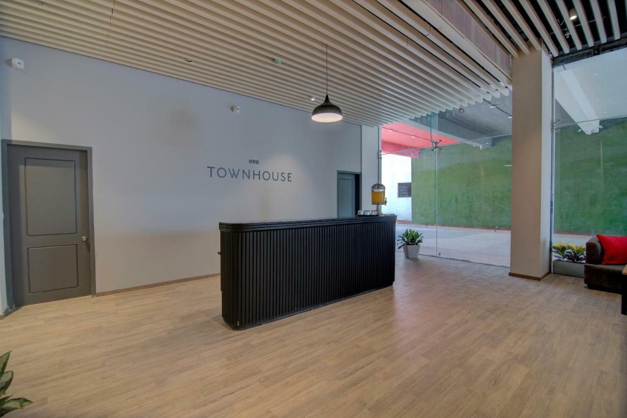 Townhouse Knowledge Park ||| Near Sharda University Велика Нойда Екстер'єр фото